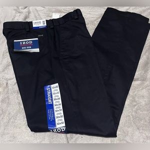 IZOD straight flat front black NWT 32x32